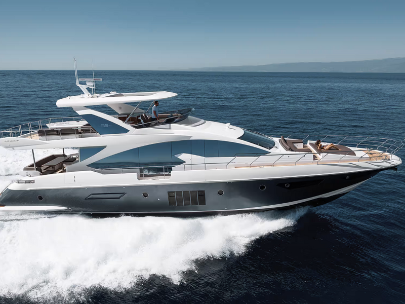 Azimut Fly 83