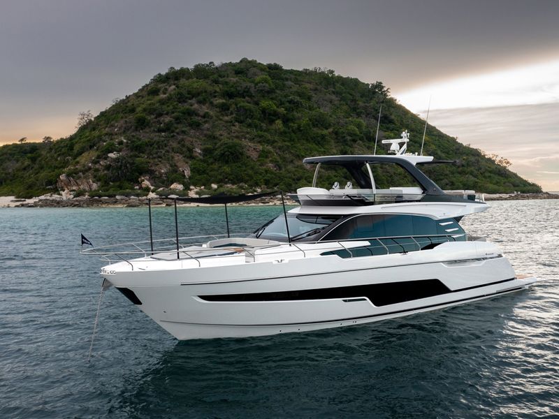 Fairline Squadron 68