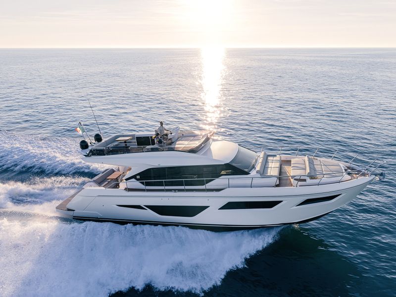 Ferretti 580