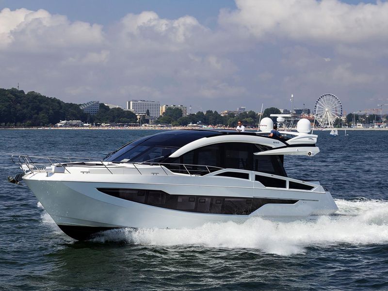 Galeon 650 SKYDECK