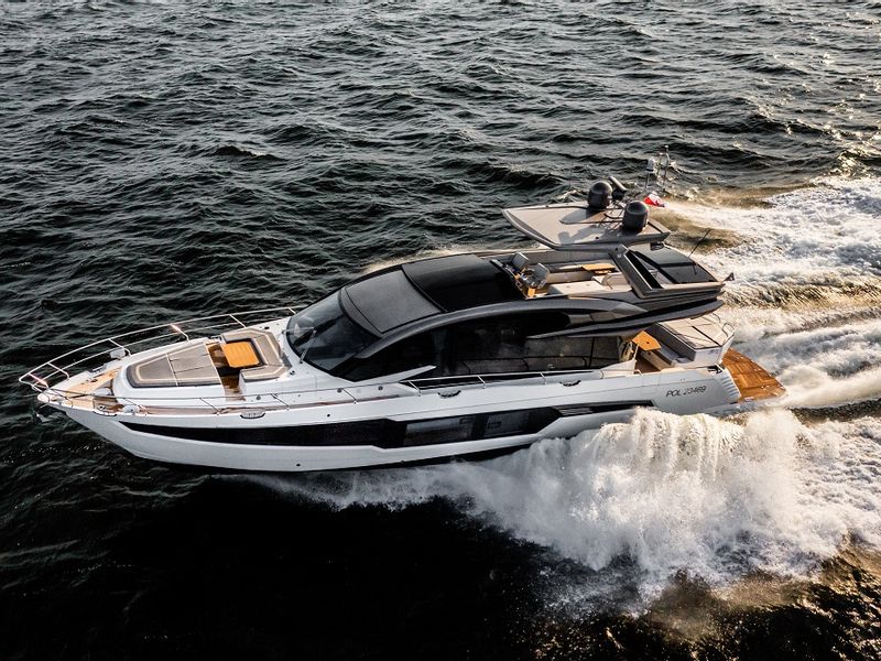 Galeon 700 SKYDECK