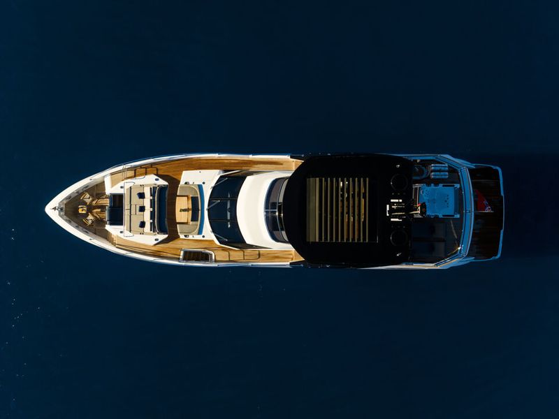 Sunseeker 100 Yacht