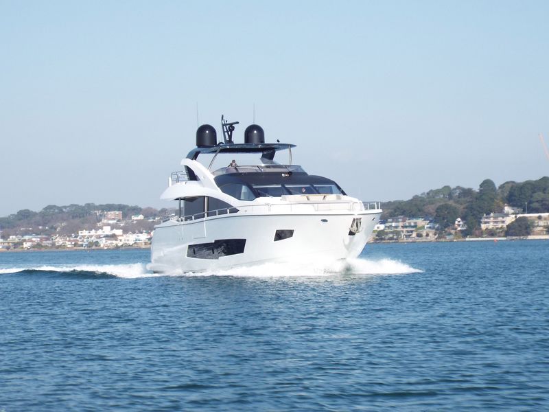 Sunseeker 86 Yacht