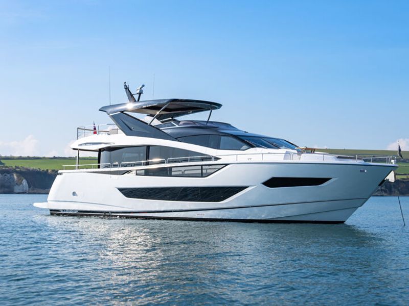 Sunseeker 88 Yacht