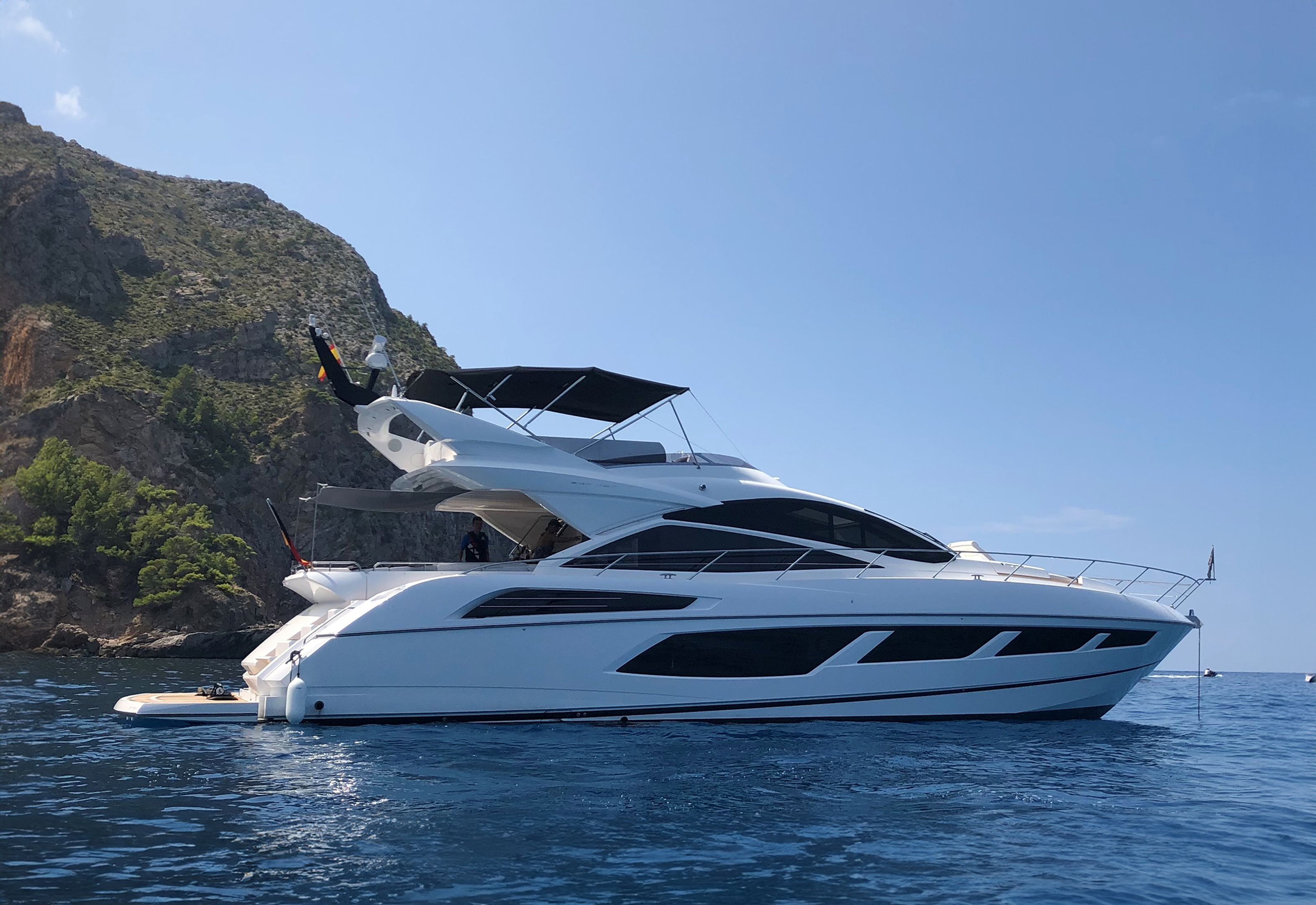 Sunseeker 68 Sport Yacht