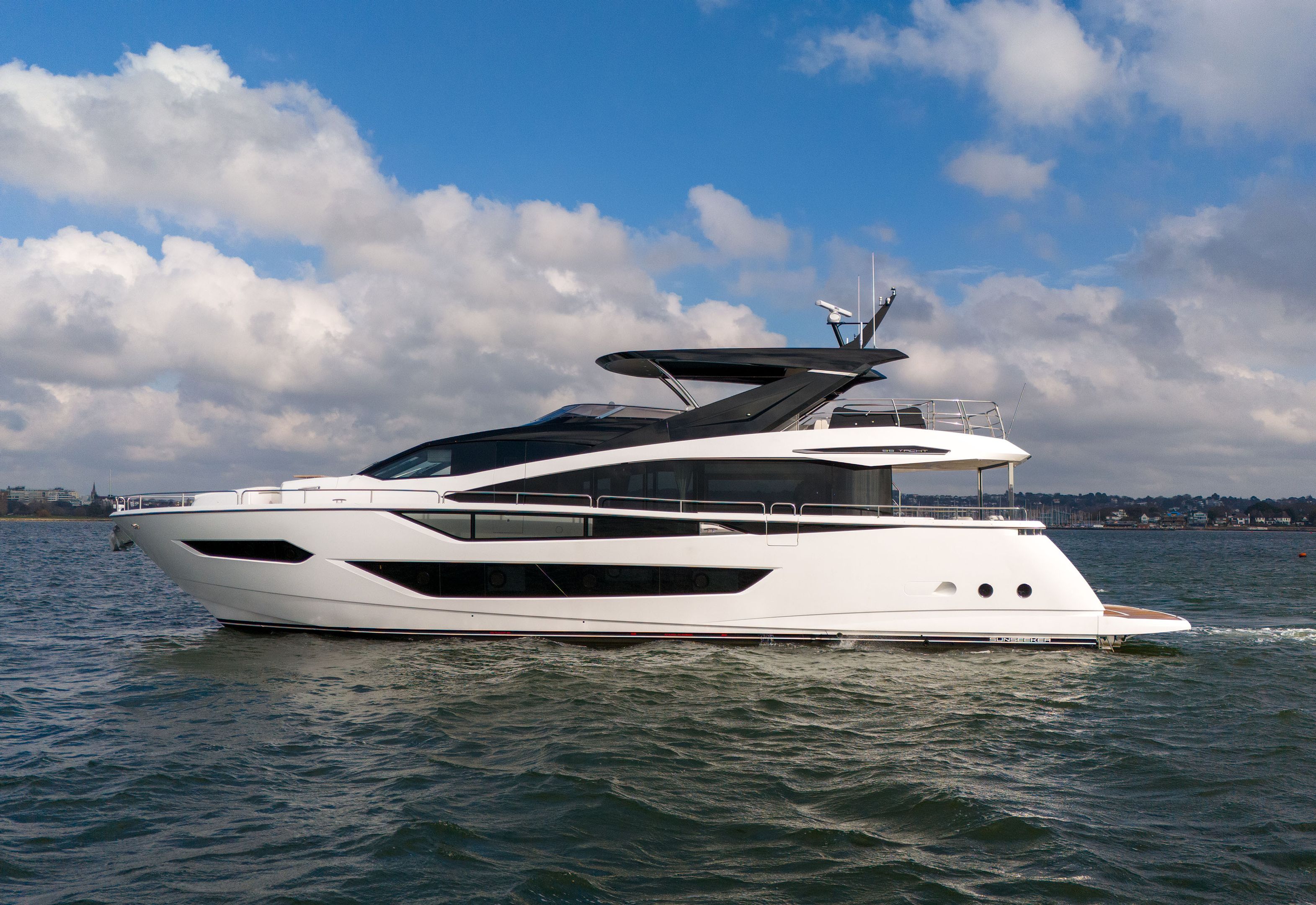 Sunseeker 88 Yacht