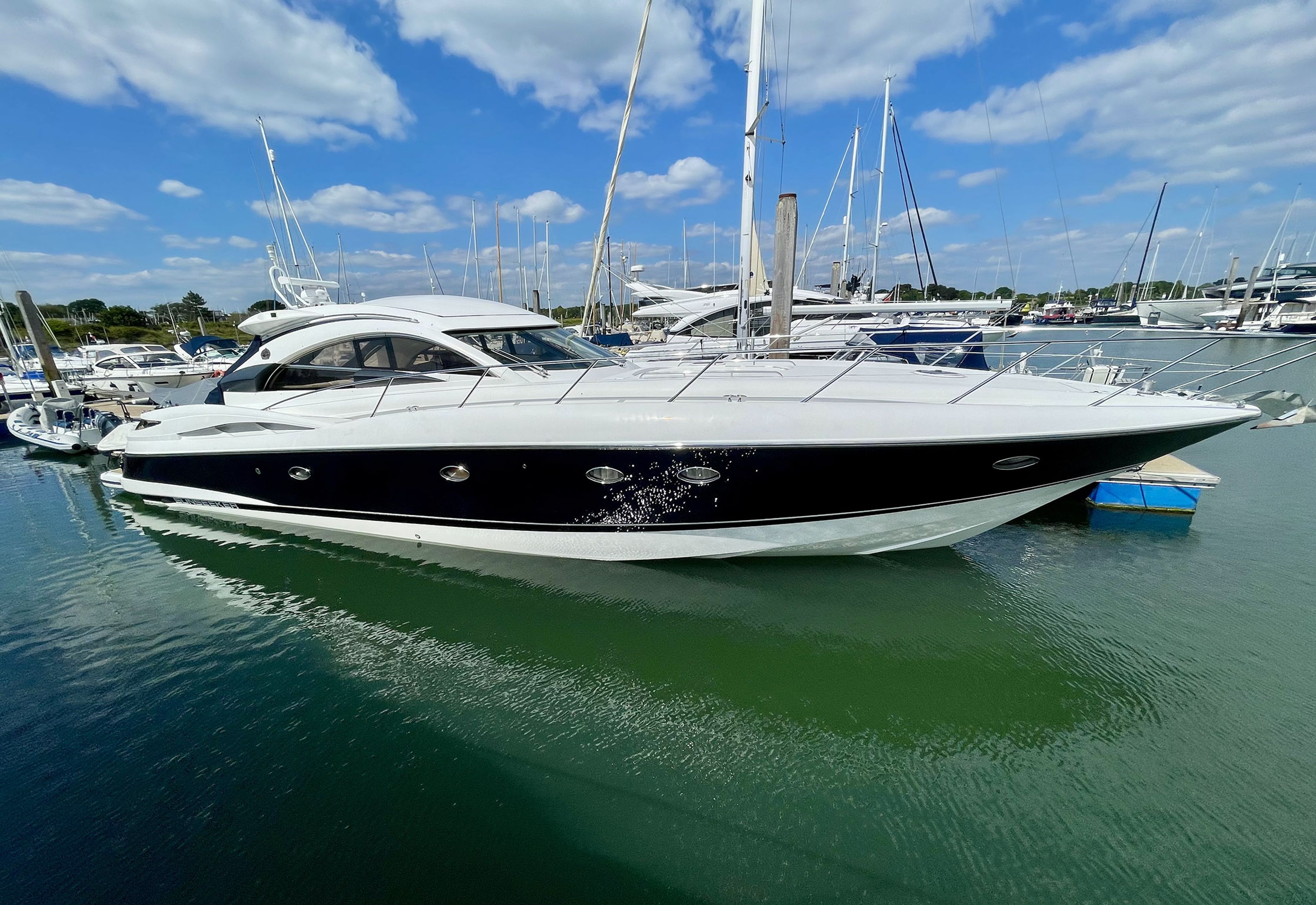 Sunseeker Predator 61