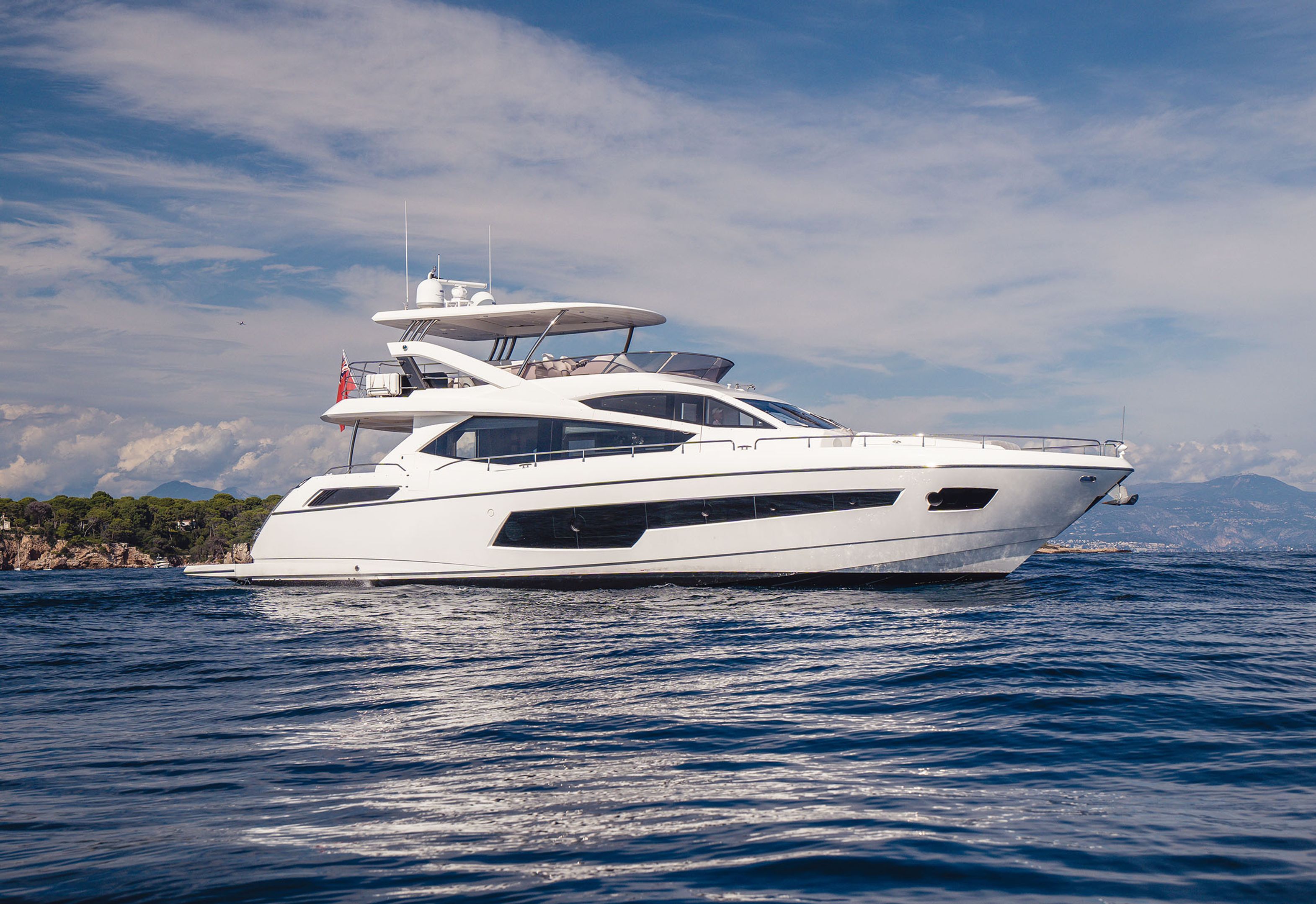 Sunseeker 75 Yacht