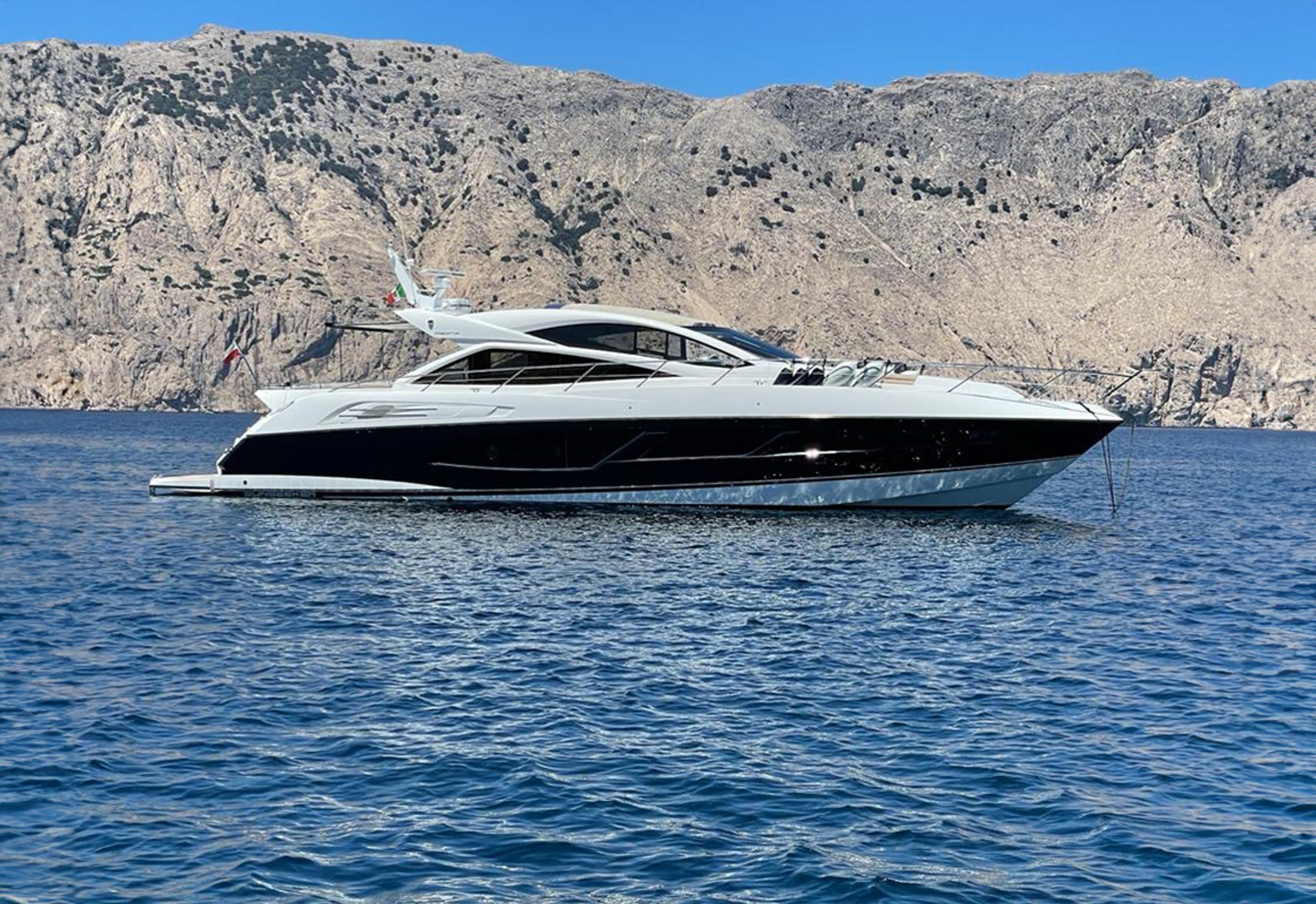 Sunseeker Predator 68