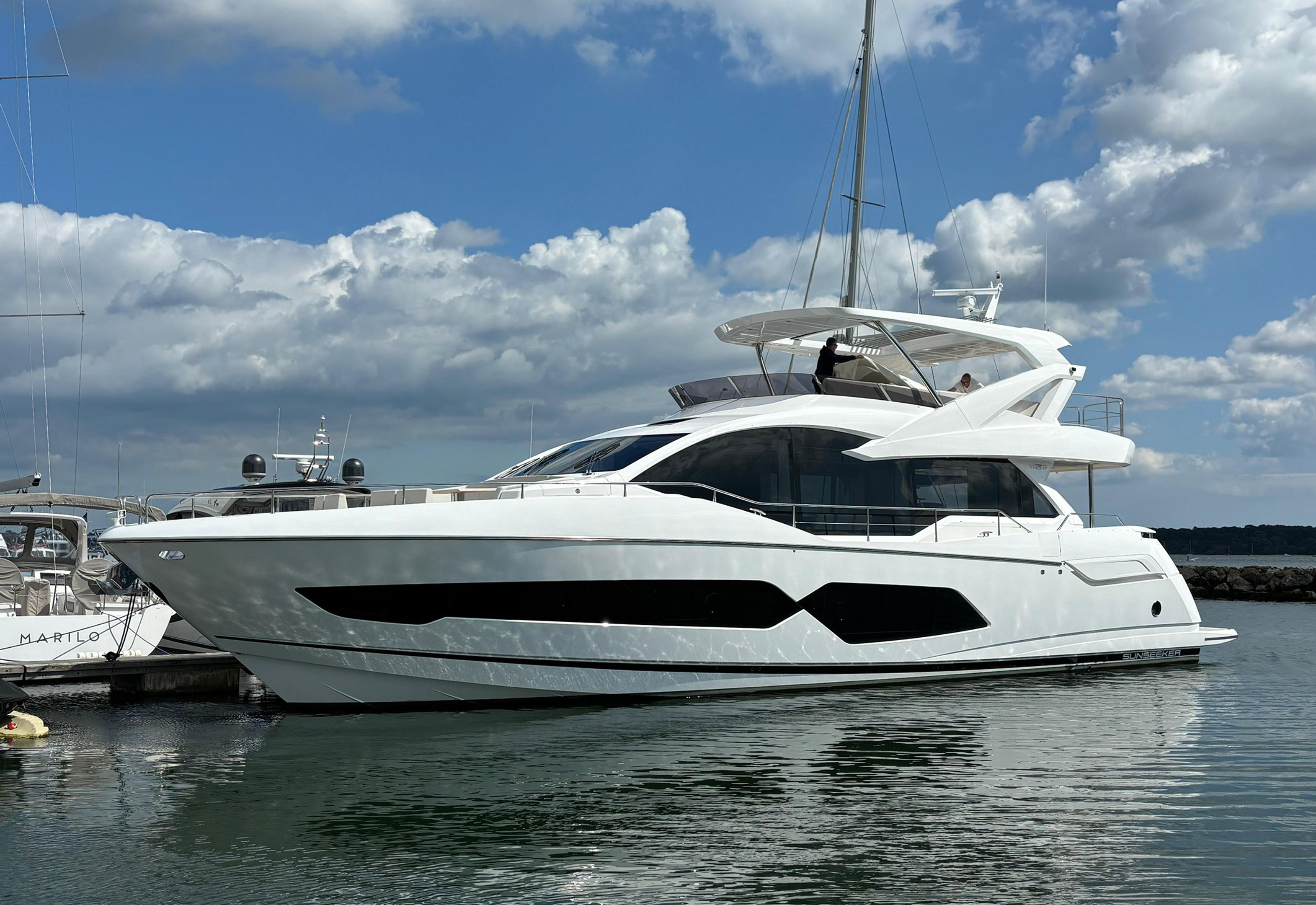 Sunseeker 76 Yacht