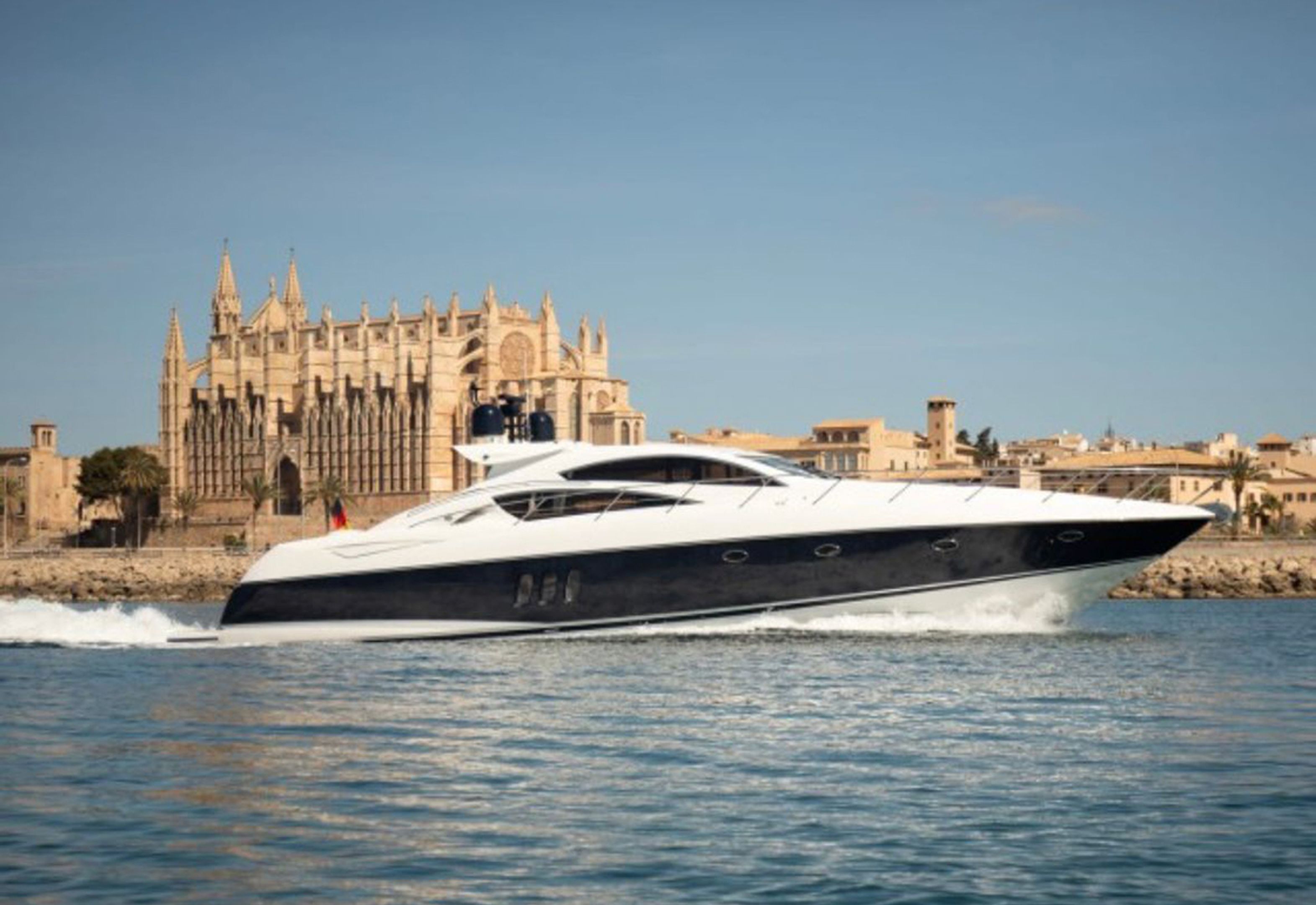 Sunseeker Predator 72