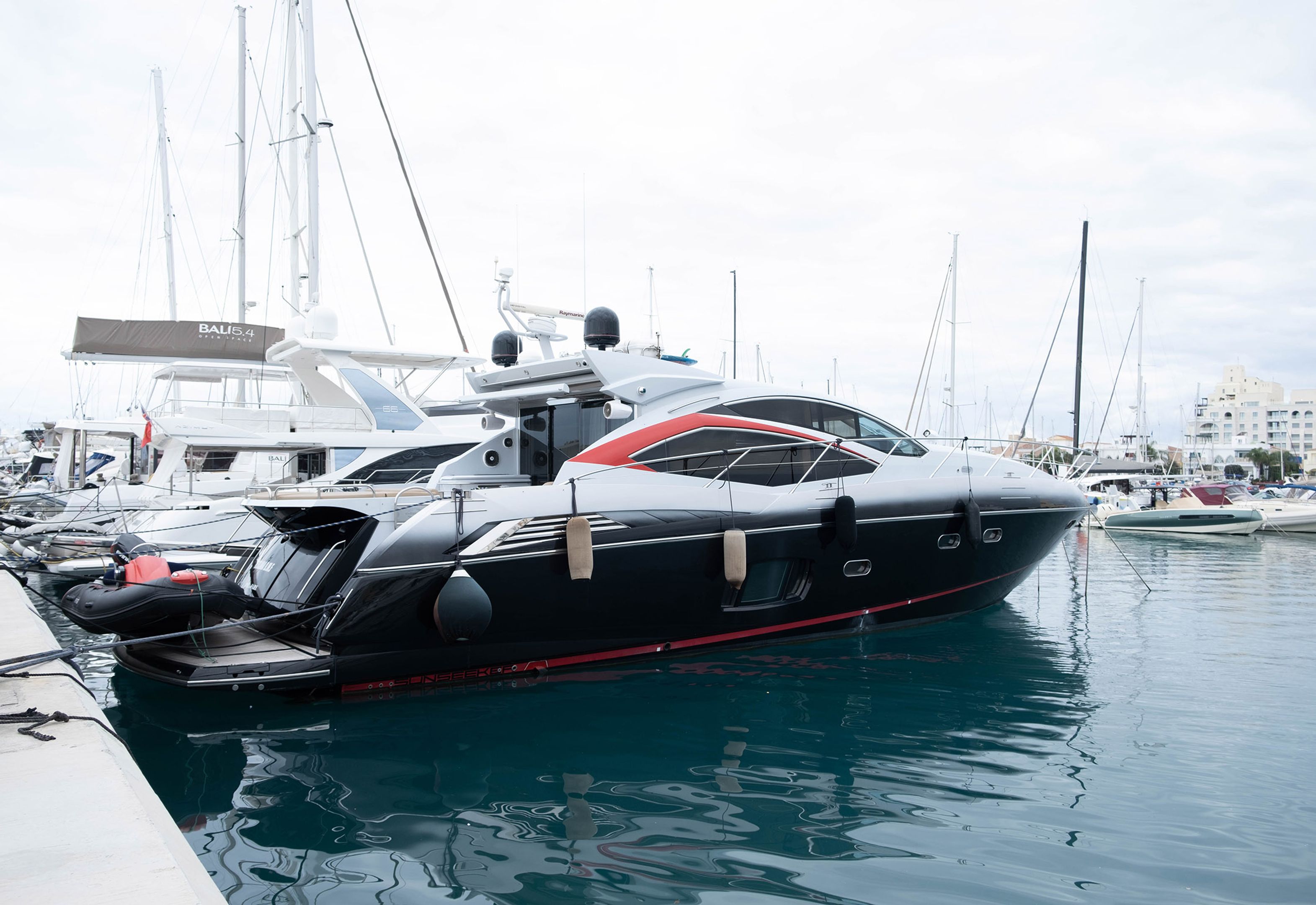 Sunseeker Predator 64