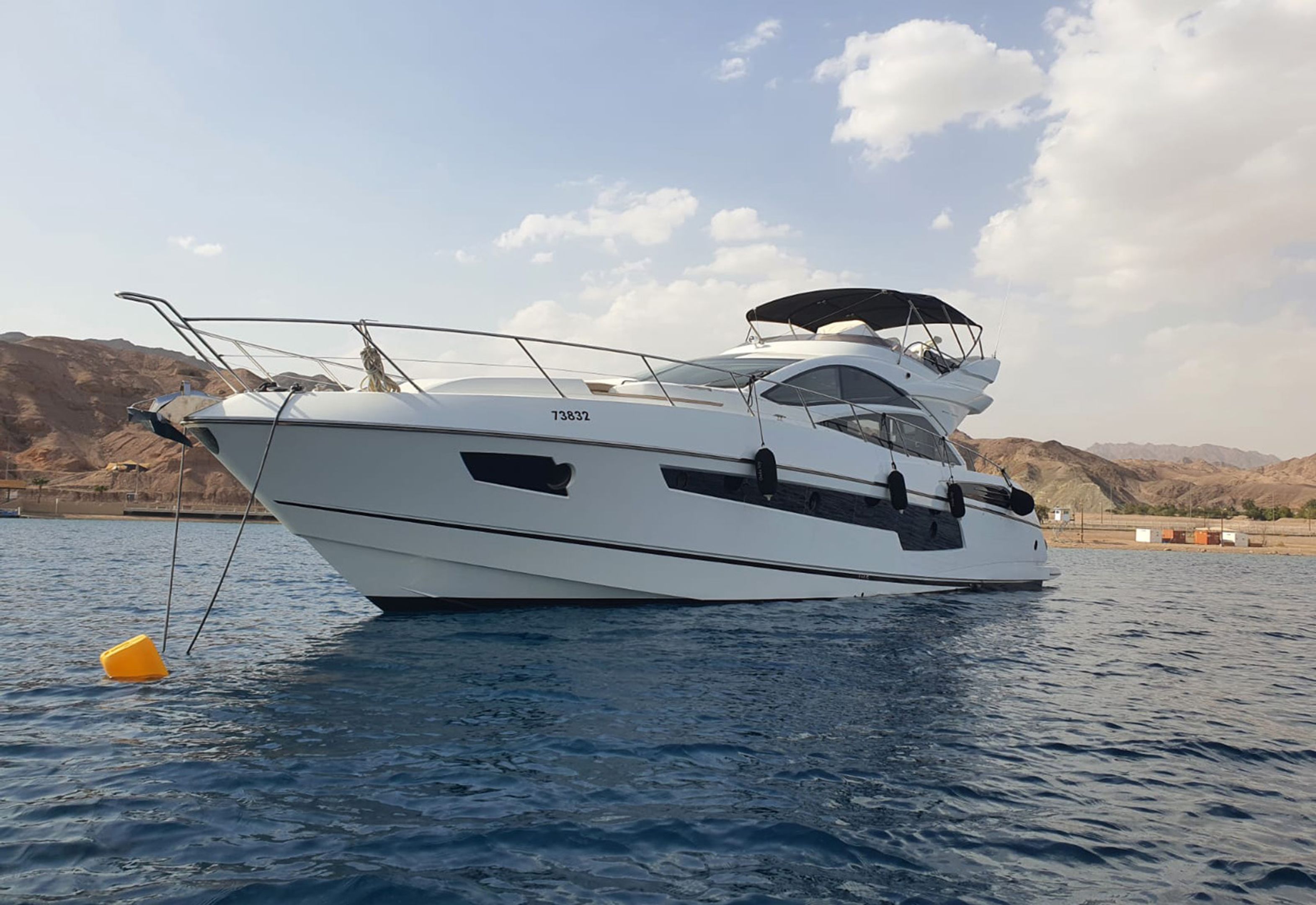 Sunseeker 68 Sport Yacht