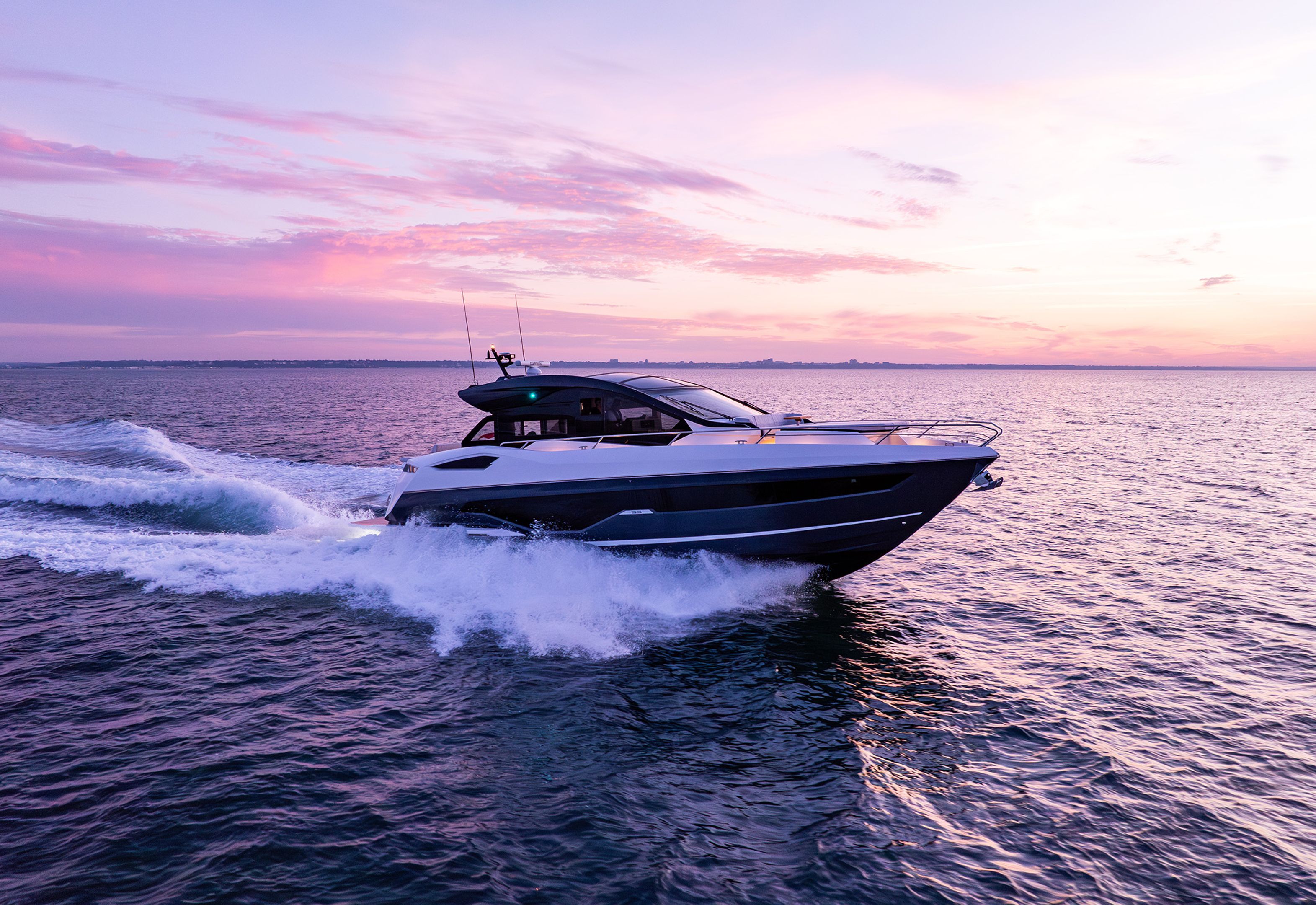 Sunseeker Predator 55