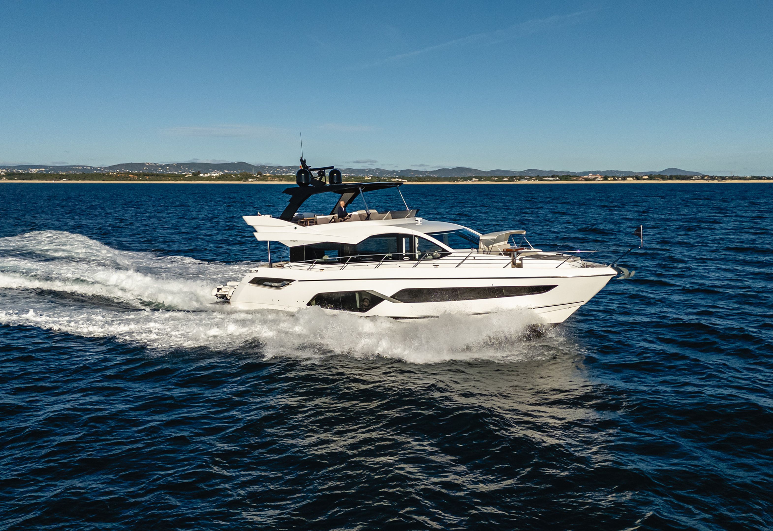 Sunseeker Manhattan 68